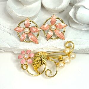 Vintage Fashion Jewelry Lot Enamel Faux Pearls Pierced Earrings and Brooch